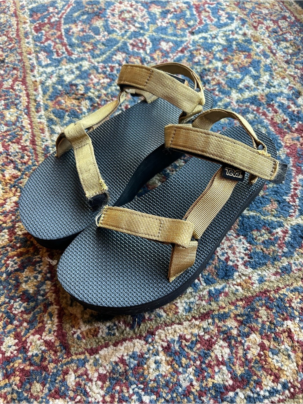 Teva Women's Sandals Metallic Gold and Black size 10, Excellent